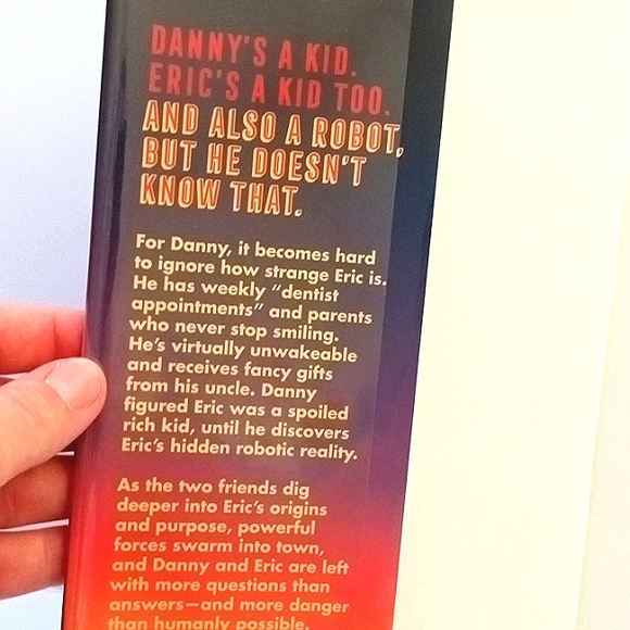 FRIENDROID BOOK by M.M.Vaughan - Picture 2 of 6